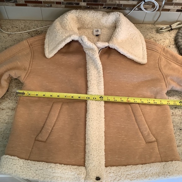 Cabi Faux Sherling Size Medium McQueen Coat - Picture 10 of 12